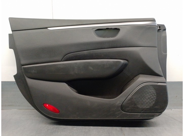 Recambio de guarnecido puerta delantera izquierda para renault talisman 1.6 tce energy referencia OEM IAM 809015280R 5 PUERTAS