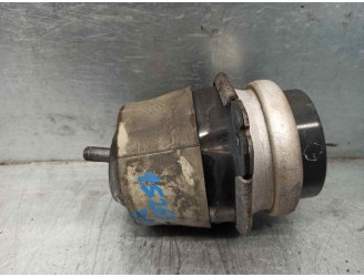 Recambio de soporte motor derecho para audi q7 (4l) 3.0 tdi referencia OEM IAM 7L8199131A 
