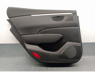 Recambio de guarnecido puerta trasera izquierda para renault talisman 1.6 tce energy referencia OEM IAM 829014893R  5 PUERTAS