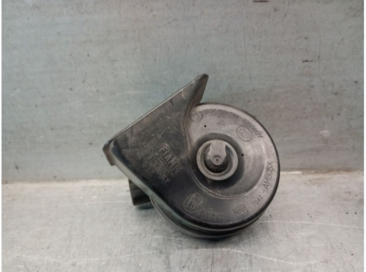 Recambio de claxon para ford kuga ii (dm2) 2.0 tdci referencia OEM IAM GJ5T13802CB 2105597 