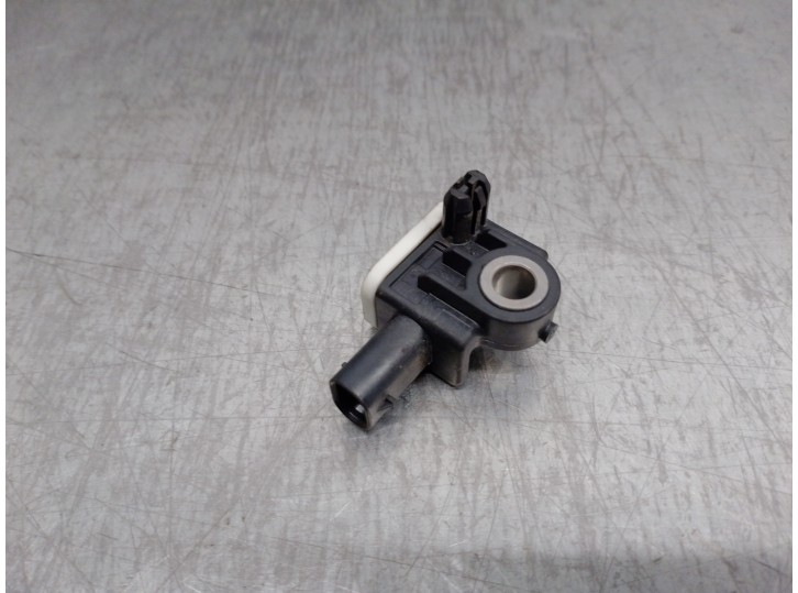 Recambio de sensor impacto para mercedes-benz clase v (w447) referencia OEM IAM A4479050013 