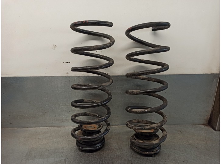 Replacement suspension spring for Peugeot Bipper Tepee 1.3 16V HDi FAP OEM IAM reference 5102AG 
