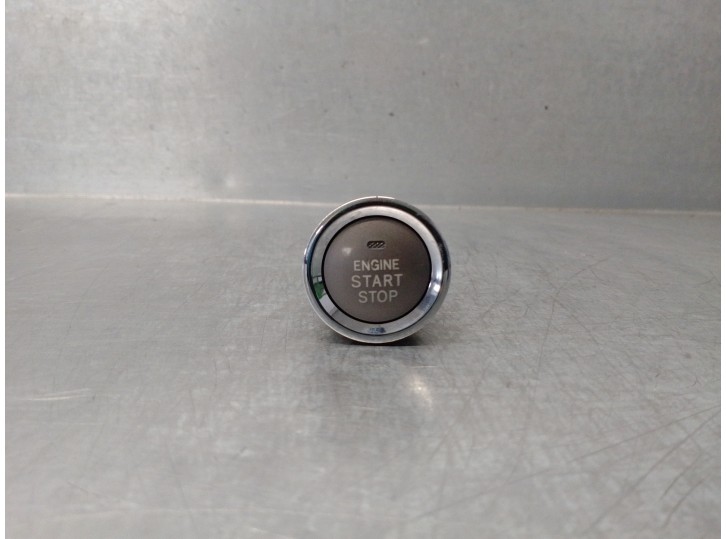 Recambio de boton start/stop para lexus is 200 (ds2/is2) d-cat referencia OEM IAM 8961130020 