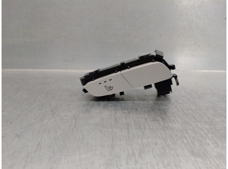 Recambio de interruptor para mercedes-benz clase v (w447) referencia OEM IAM A2139057302 