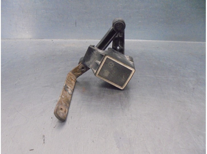 Recambio de motor regulacion faros para mercedes-benz clase r (w251) 3.0 cdi cat referencia OEM IAM A0105427717 