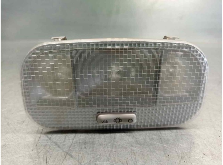 Recambio de luz interior para peugeot partner furgoneta/monovolumen (k9 partner furgoneta/monovolumen (k9 referencia OEM IAM 968
