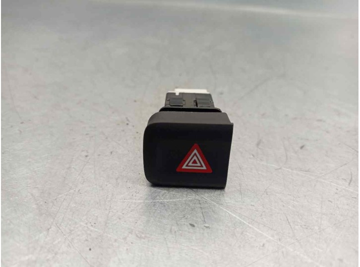 Replacement hazard warning switch for Peugeot Partner van/MPV (K9 Partner van/MPV (K9 OEM IAM reference 98170430