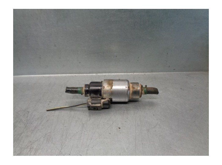 Recambio de bomba combustible para land rover discovery (lt) 2.5 turbodiesel referencia OEM IAM 9002853F 