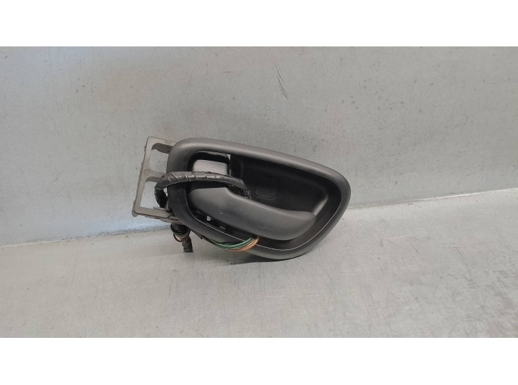 Recambio de maneta interior trasera izquierda para hyundai i10 1.2 cat referencia OEM IAM 826100X0014X  