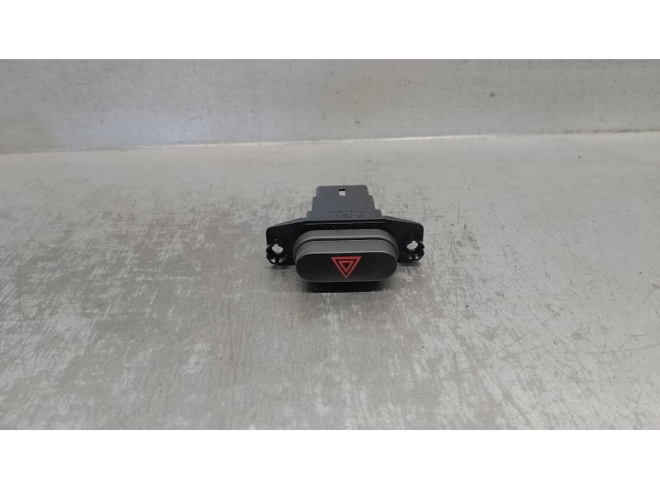 Recambio de warning para hyundai i10 1.2 cat referencia OEM IAM 864W01404  