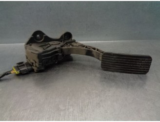 Recambio de potenciometro pedal para hyundai i30 1.6 crdi cat referencia OEM IAM 327002B300 32700XXXXX 
