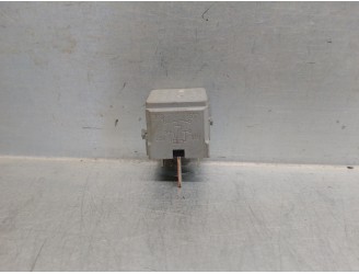 Recambio de rele para mercedes-benz clase v (w447) referencia OEM IAM A0025428719 4RA0079310 HELLA