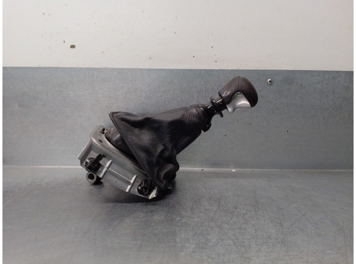 Recambio de palanca cambio para lexus is 200 (ds2/is2) d-cat referencia OEM IAM 3350453070C0 