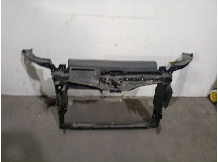 Recambio de panel frontal para audi q3 (f3b) 35 tdi referencia OEM IAM 83A805594G 83A805594G 