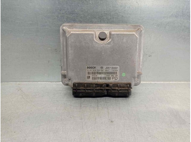 Recambio de centralita motor uce para opel zafira a elegance referencia OEM IAM 24417169 0281010268 BOSCH