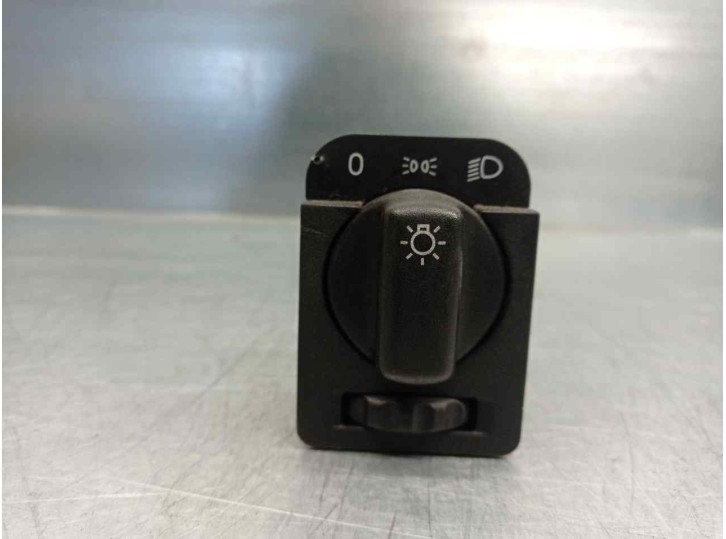 Recambio de mando luces salpicadero para opel astra f berlina referencia OEM IAM 90481764 90481763 