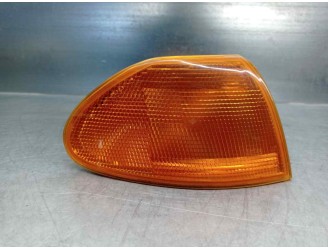 Replacement front right indicator light for Opel Astra F Berlina OEM IAM reference 1226008 