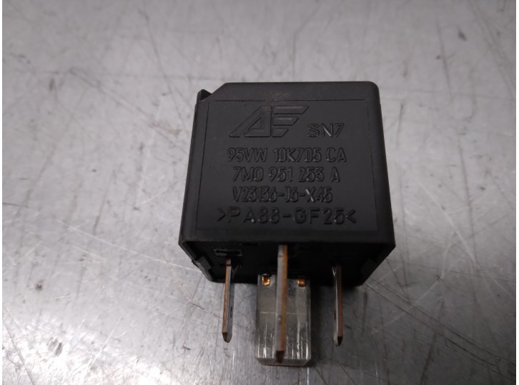 Recambio de rele para audi a3 (8l) 1.9 tdi referencia OEM IAM 7M0951253A  