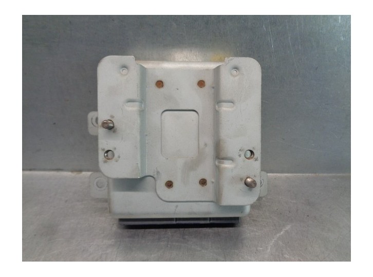 Recambio de modulo electronico para ssangyong rodius xdi referencia OEM IAM 8716121101 