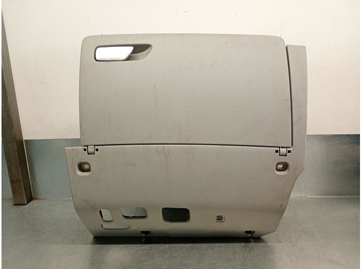 Recambio de guantera para audi a3 sportback (8va, 8vf) 1.4 tfsi referencia OEM IAM 8V1857035B 8V1857104 