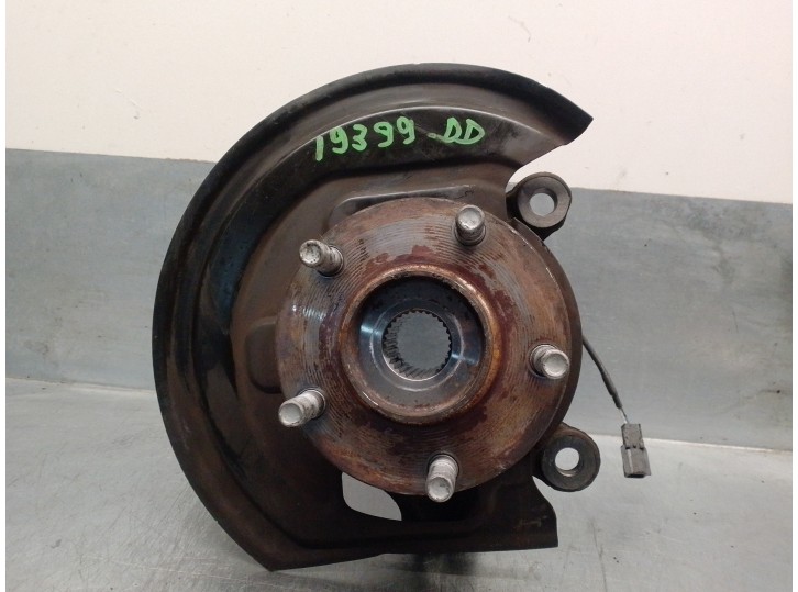 Recambio de mangueta delantera derecha para nissan juke (f15) 1.6 16v referencia OEM IAM 400141KK0H 400141KK0H 