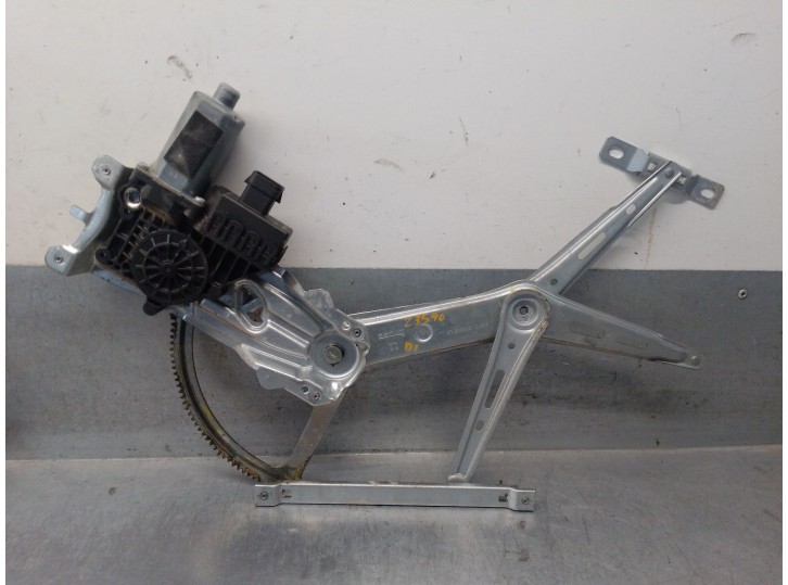 Recambio de elevalunas delantero izquierdo para opel zafira b 1.8 16v referencia OEM IAM 13132220 5140083 