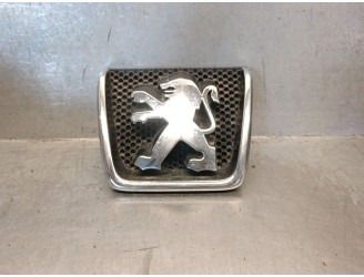 Recambio de anagrama para peugeot 307 (s1) referencia OEM IAM 9634014777 7810G8 