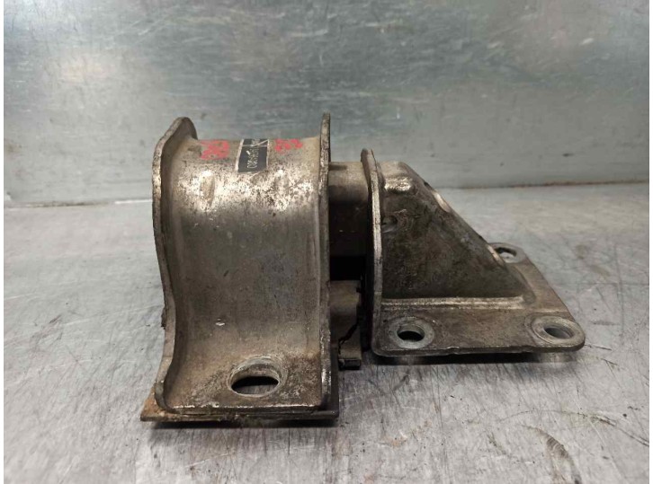 Replacement left engine mount for Fiat Ducato open cab 33 (06.2006 =>) L1 100 Multijet OEM IAM reference 1346984080 