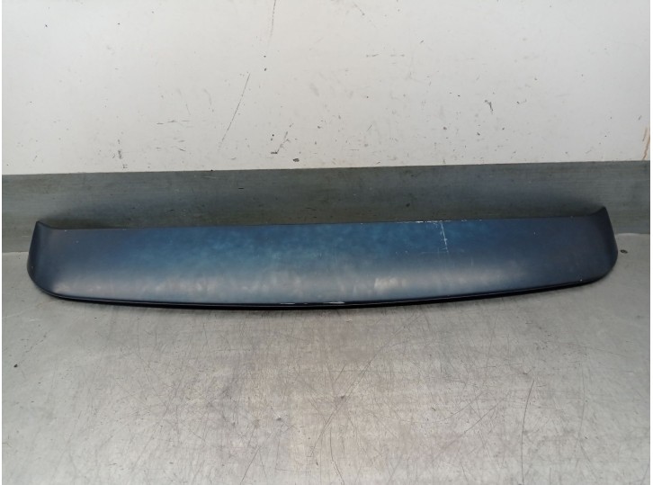 Recambio de aleron trasero para hyundai santamo 2.0 16v referencia OEM IAM 87201M2000 87201M2000 