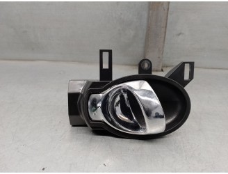 Recambio de maneta interior delantera derecha para nissan juke (f15) 1.6 16v referencia OEM IAM 806701HA0B  5 PUERTAS