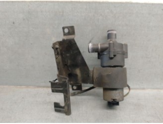 Recambio de bomba agua para mercedes-benz clase v (638/2) v 220 cdi (638.294) referencia OEM IAM 0018351364 A0018351364 03920200