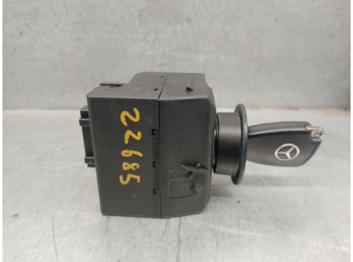 Replacement ignition switch for Mercedes-Benz C-Class Coupé (CL203) C 220 CDI (203.708) OEM IAM reference 2095451908 20