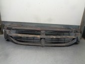 Recambio de rejilla delantera para chrysler voyager (gs) 2.4 family referencia OEM IAM 04576955 