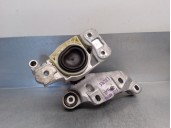 Recambio de soporte motor derecho para mercedes-benz clase v (w447) referencia OEM IAM A4472411200 