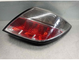 Recambio de piloto trasero derecho para opel astra gtc 1.7 16v cdti referencia OEM IAM 1222118  3 PUERTAS