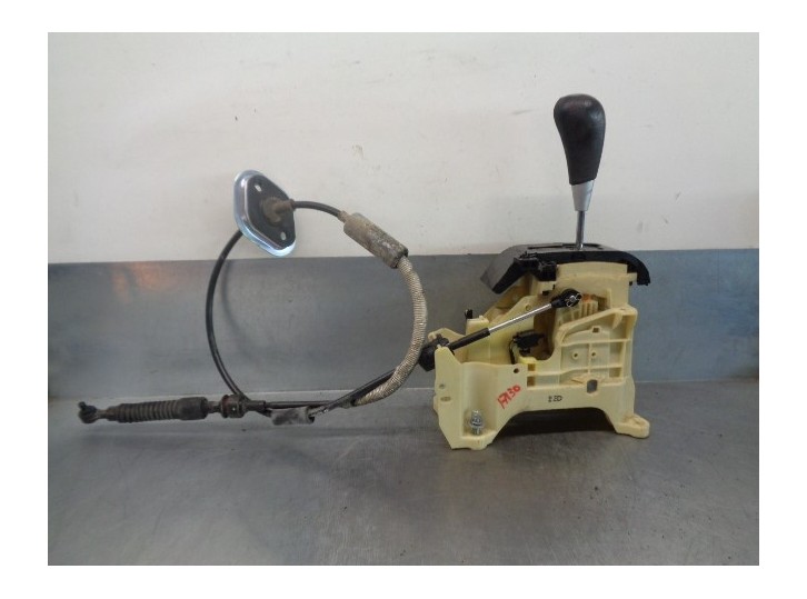 Recambio de pomo palanca cambio para hyundai ix 55 style referencia OEM IAM 467003J500  