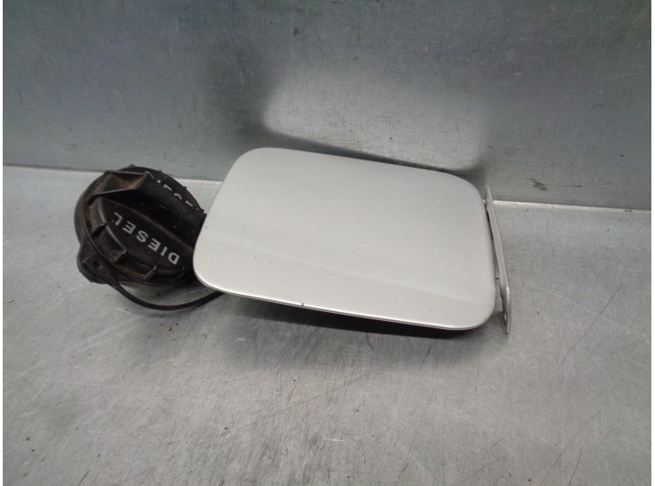 Recambio de tapa exterior combustible para hyundai accent (lc) 1.5 crdi cat referencia OEM IAM 6951022010 