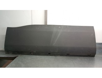 Recambio de molduras traseras para iveco daily vi furgoneta 33s16, 35s16, 35c16, 40c16, 50c16 referencia OEM IAM 5801811475 5801