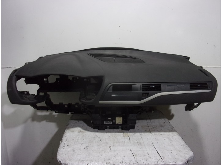Recambio de salpicadero para citroën c5 berlina 2.0 hdi fap referencia OEM IAM 8231T7 NEGRO 