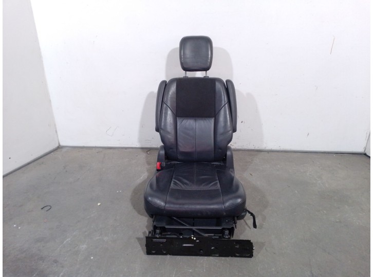 Recambio de asientos trasero izquierdo para chrysler grand voyager v (rt) 2.8 crd referencia OEM IAM 68028746AA 68028746AA 