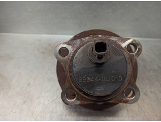 Recambio de mangueta trasera derecha para toyota yaris 1.3 16v cat referencia OEM IAM 424500D050  