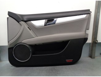 Recambio de guarnecido puerta delantera derecha para mercedes-benz clase c (w204) berlina c 320 cdi (204.022) referencia OEM IAM