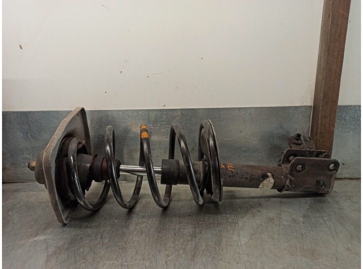 Replacement front right shock absorber for Fiat Ulysse (179) 2.2 16V JTD CAT OEM IAM reference 1498472087 