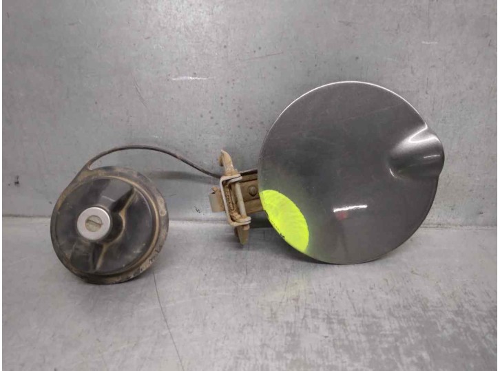 Recambio de tapa exterior combustible para jeep gr. cherokee (wh) 3.0 crd cat referencia OEM IAM 5015636AB  