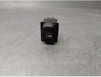 Replacement rear right window regulator switch for Citroën Xsara saloon 2.0 HDi CAT (RHY / DW10TD) OEM IAM reference 922455 