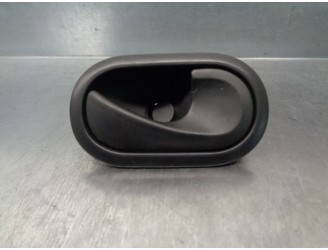 Recambio de maneta interior delantera derecha para renault kangoo 1.5 dci diesel referencia OEM IAM 8200310580  