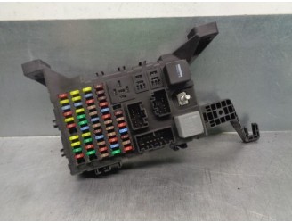 Replacement relay / fuse box for Jaguar X-Type 2.0 D Classic OEM IAM reference 4X4314A073AD 