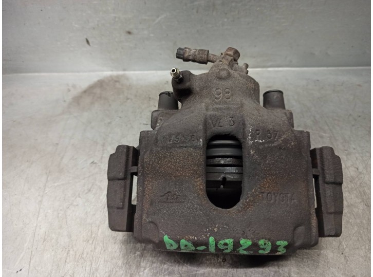 Recambio de pinza freno delantera derecha para toyota avensis berlina (t 22) 1.6 16v referencia OEM IAM 4773009010 ATE