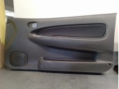 Recambio de guarnecido puerta delantera derecha para mazda 323 berlina c/f/s (ba) 1.5 c referencia OEM IAM B22D68420 B22D68420C0