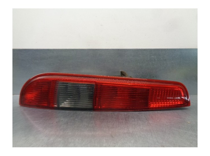 Recambio de piloto trasero izquierdo para ford focus sportbreak (cap) 2.0 tdci cat referencia OEM IAM 1499840 5 PUERTAS
